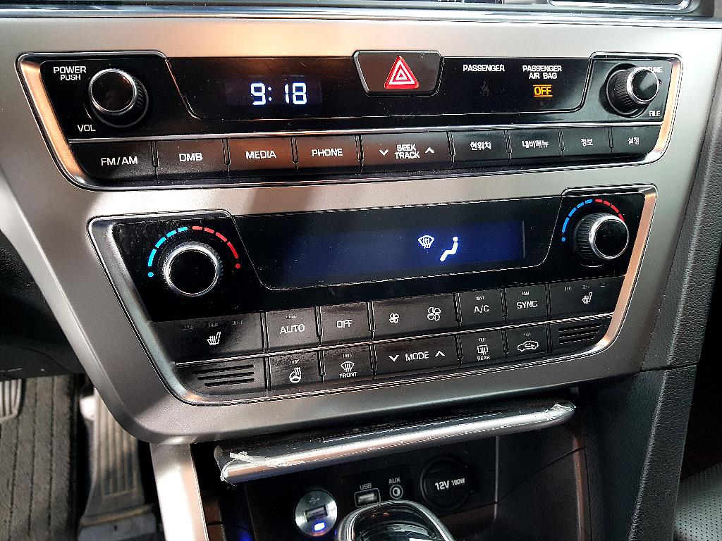 HYUNDAI Sonata - Vista 12