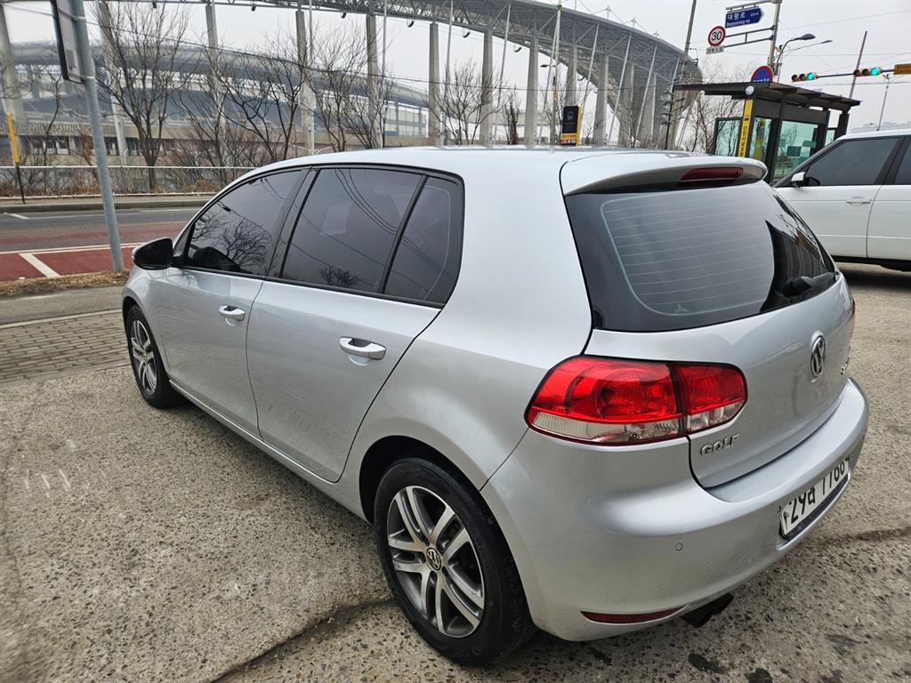 Volkswagen Golf - Vista 5