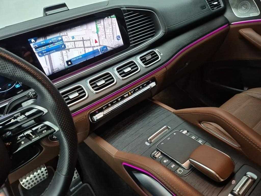 Mercedes Benz GLS Class - Vista 10