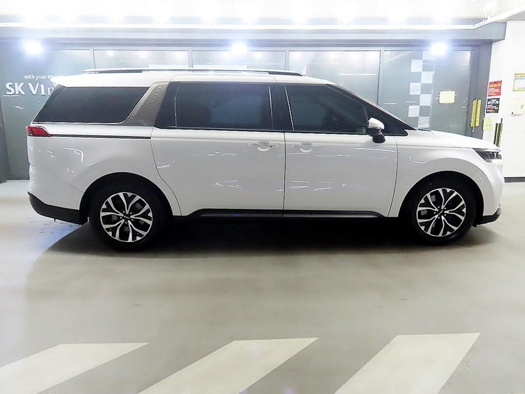 KIA Carnival - Vista 3