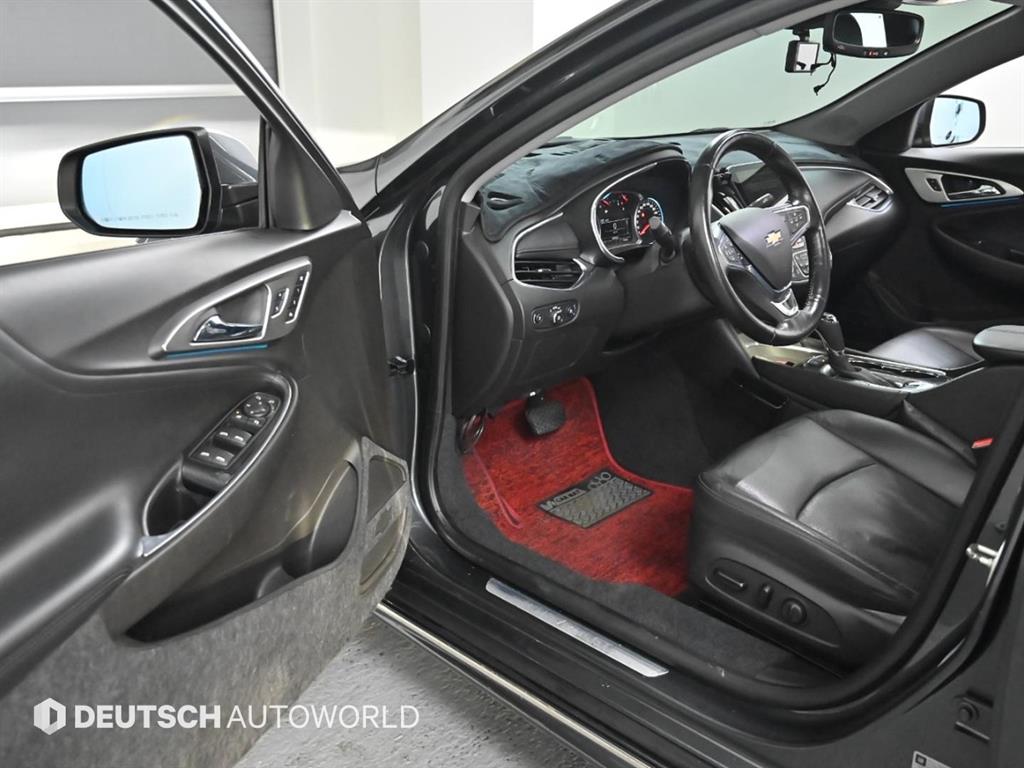 Chevrolet Malibu - Vista 11