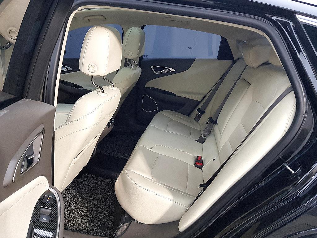 Chevrolet Malibu - Vista 9