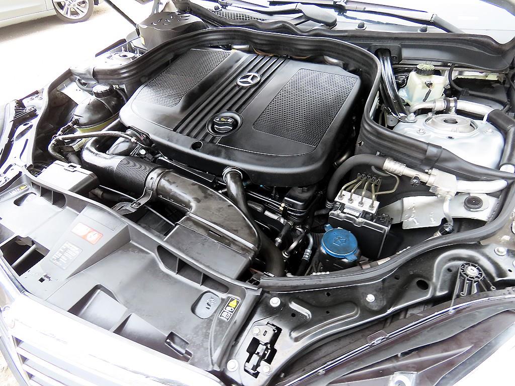 Mercedes Benz E class 2013 Plateado - Importación desde Corea - HF Imports Iquique - Foto 19