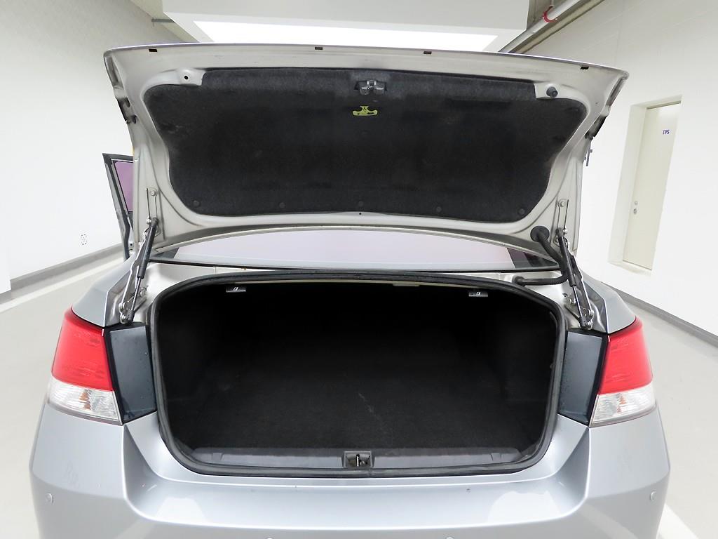 Subaru Legacy - Vista 5