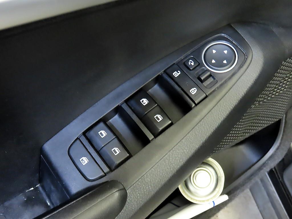 KIA Seltos 2020 Negro - Importación desde Corea - HF Imports Iquique - Foto 17