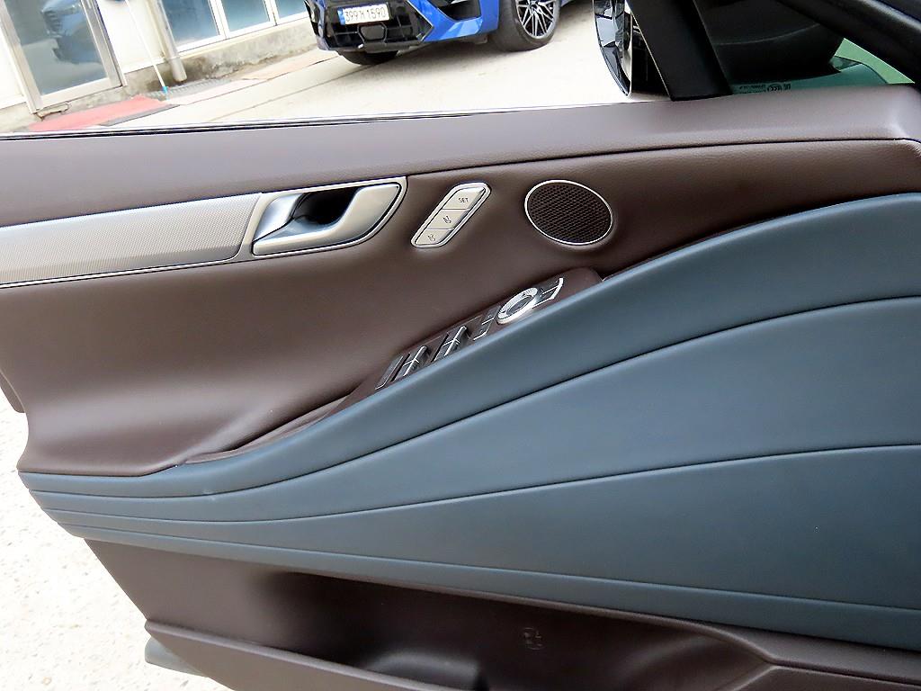 Genesis G80 - Vista 11