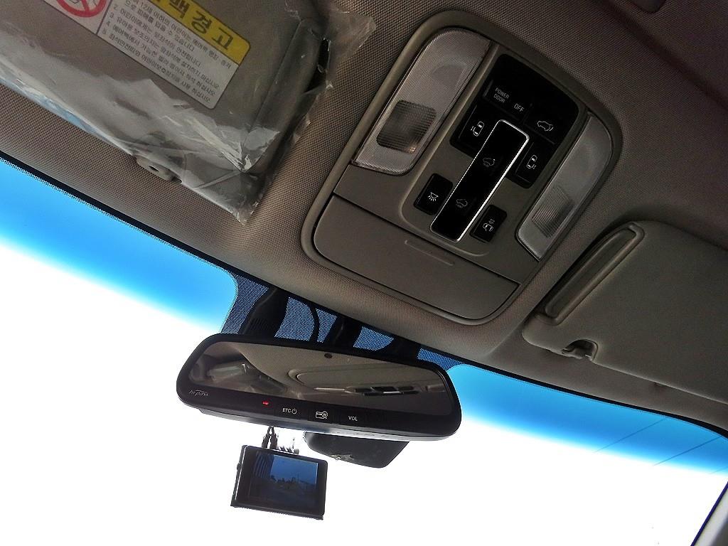 KIA Carnival - Vista 12