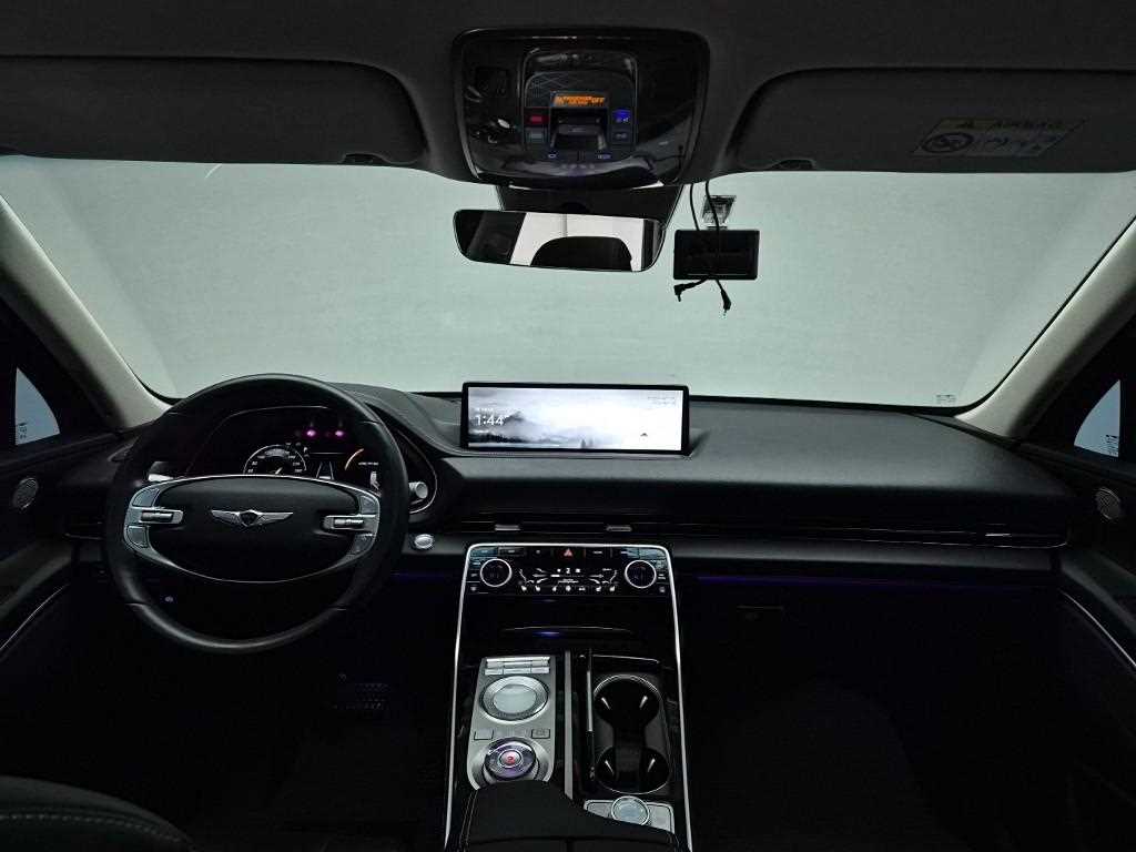 Genesis GV80 - Vista 7