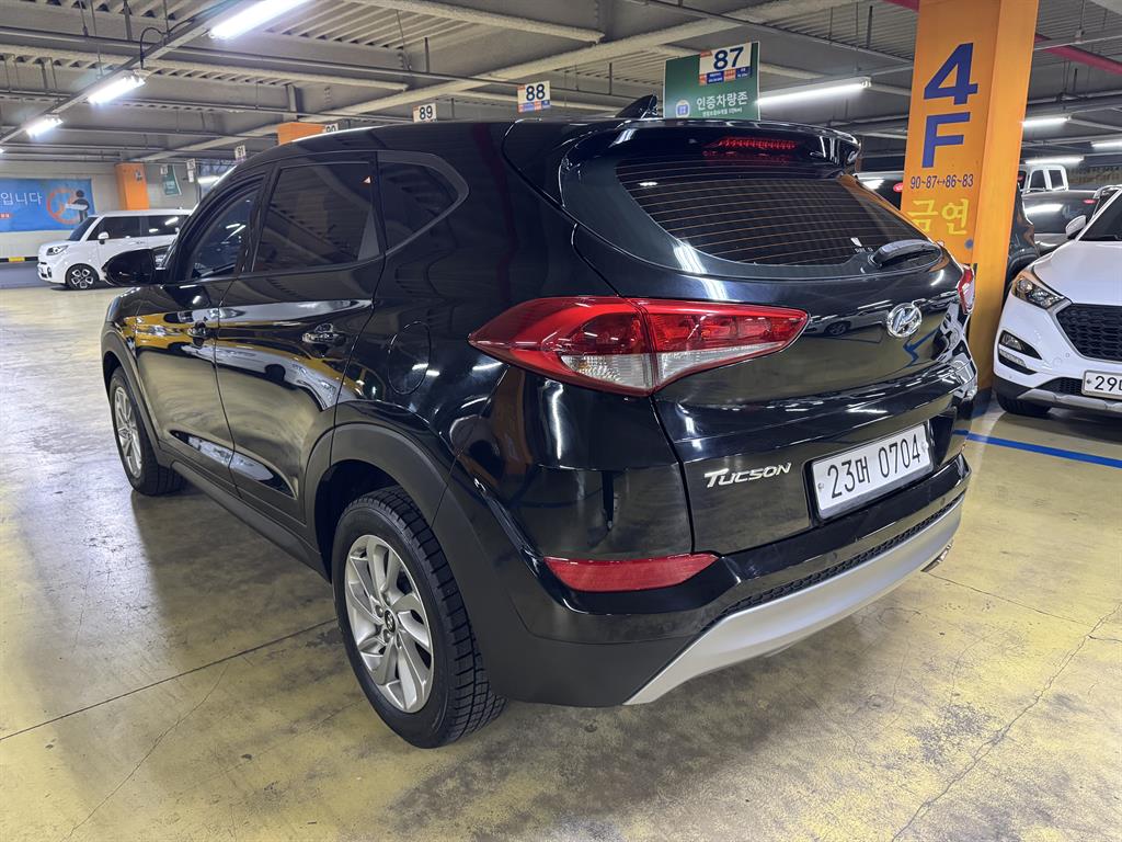 HYUNDAI Tucson - Vista 4