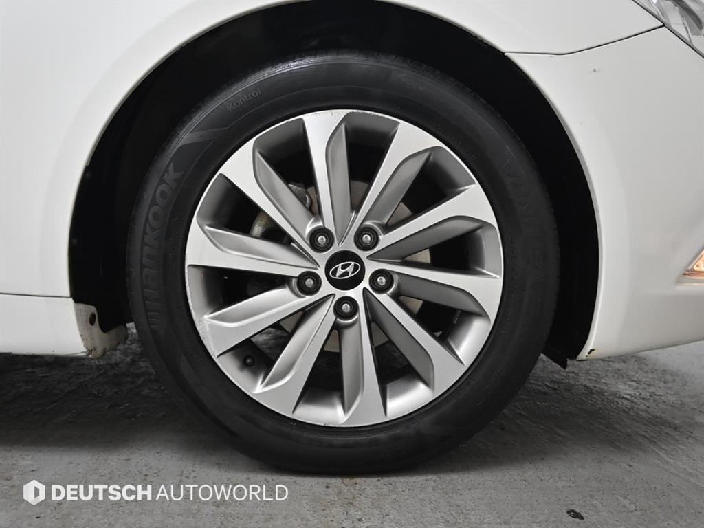 HYUNDAI Sonata - Vista 5