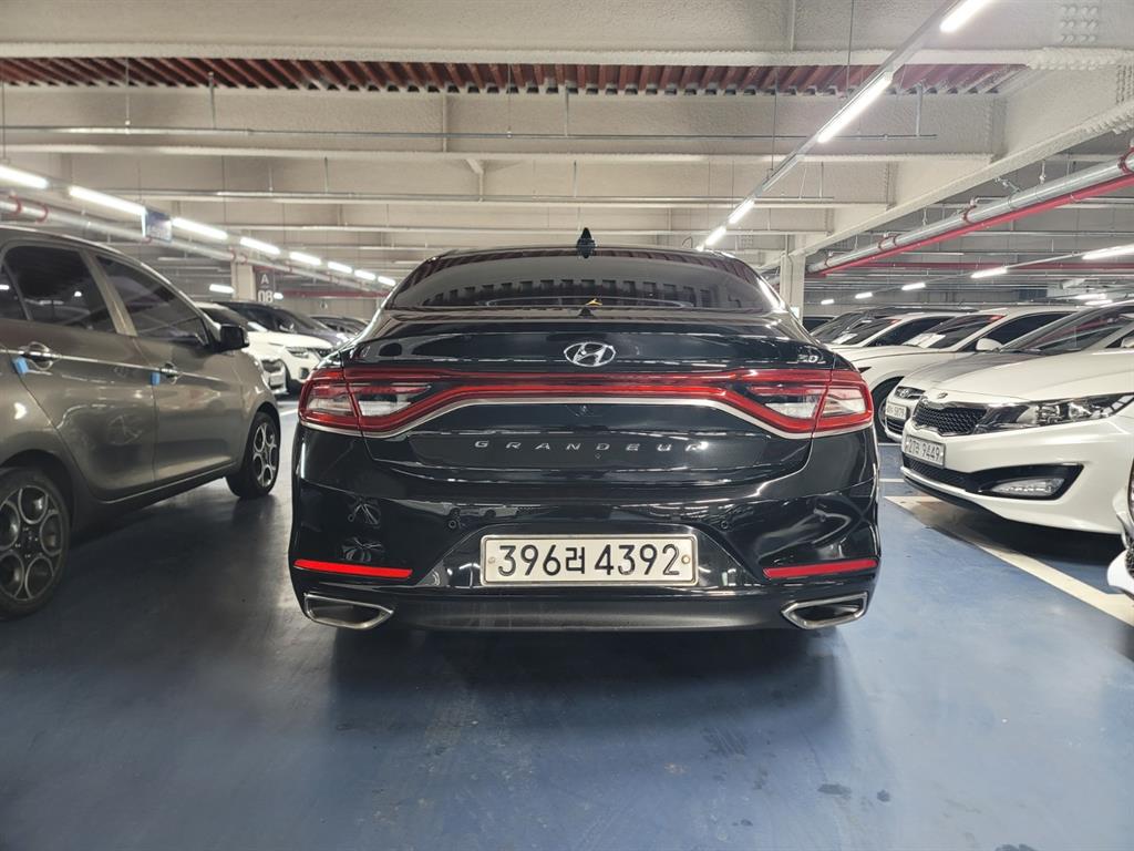 HYUNDAI Grandeur - Vista 4