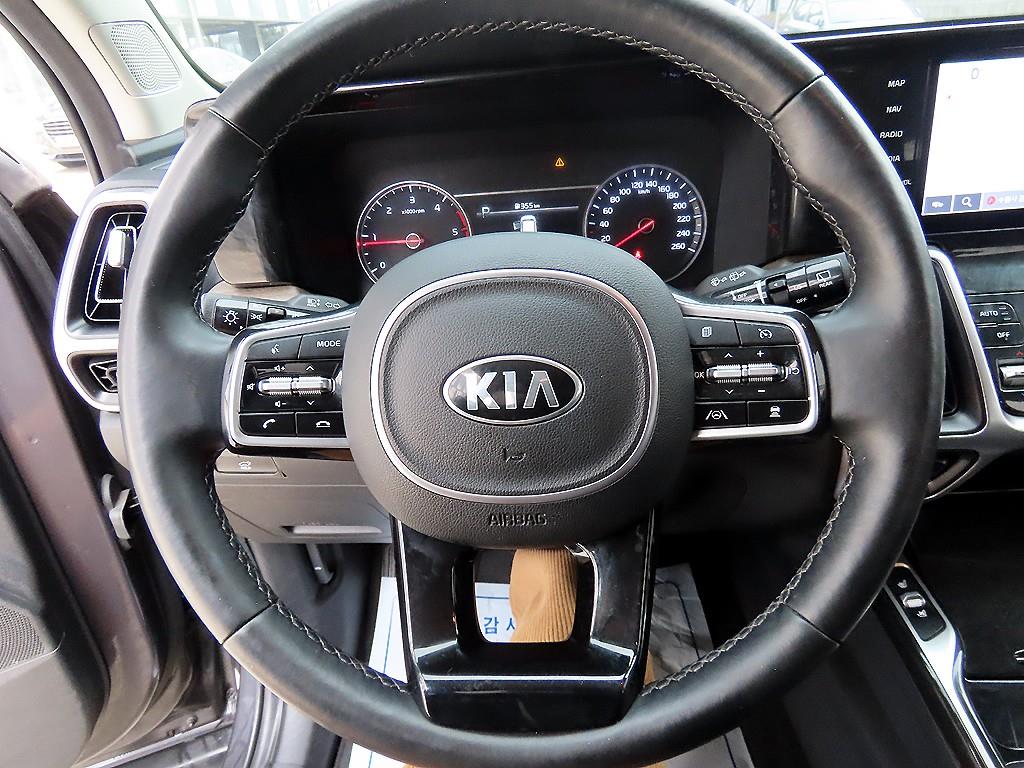 KIA Sorento - Vista 8