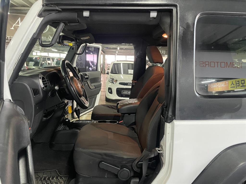 Jeep Wrangler - Vista 9