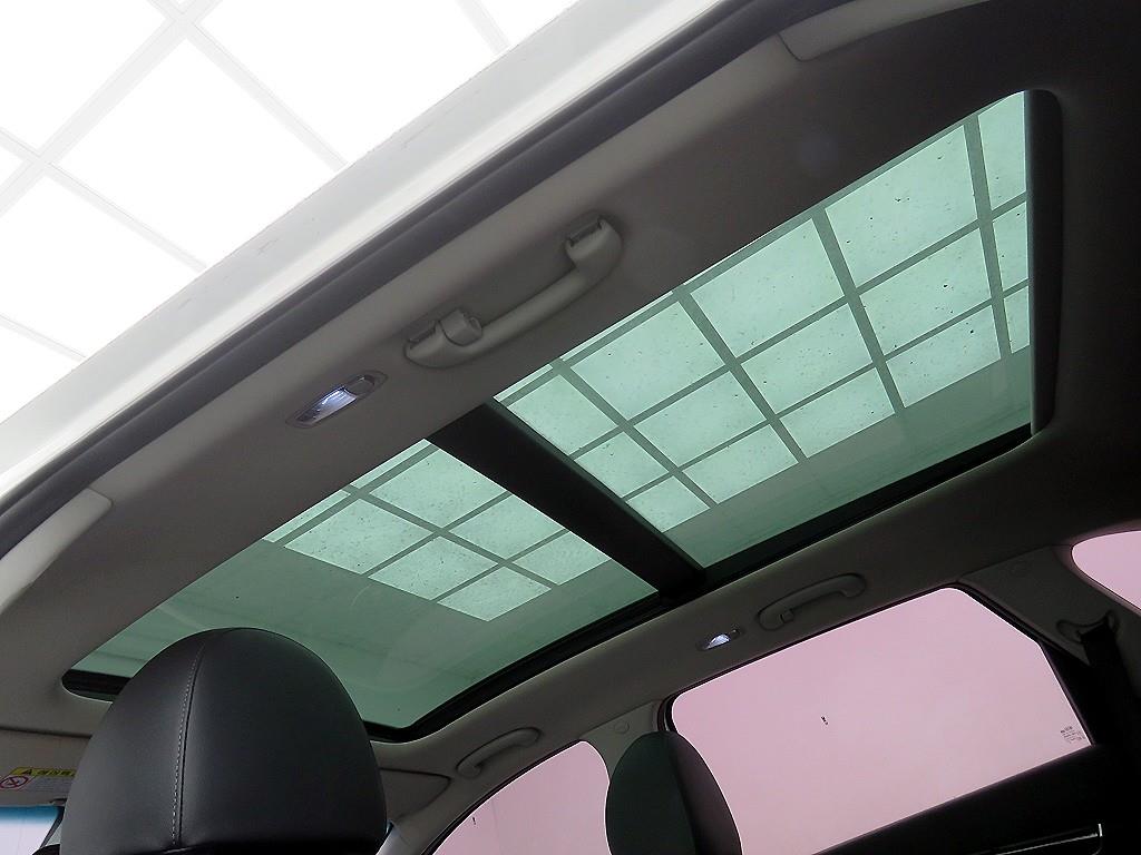 KIA Sorento - Vista 10