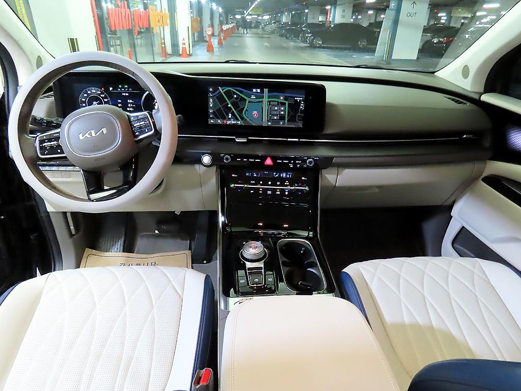 KIA Carnival - Vista 10