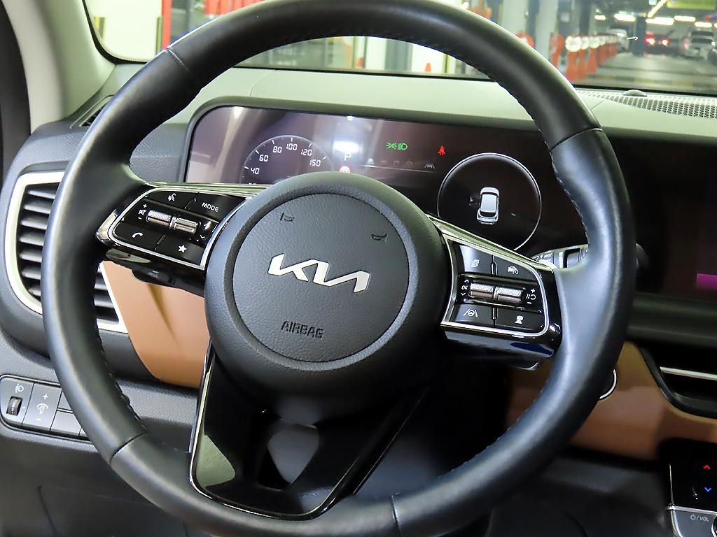 KIA Seltos - Vista 8