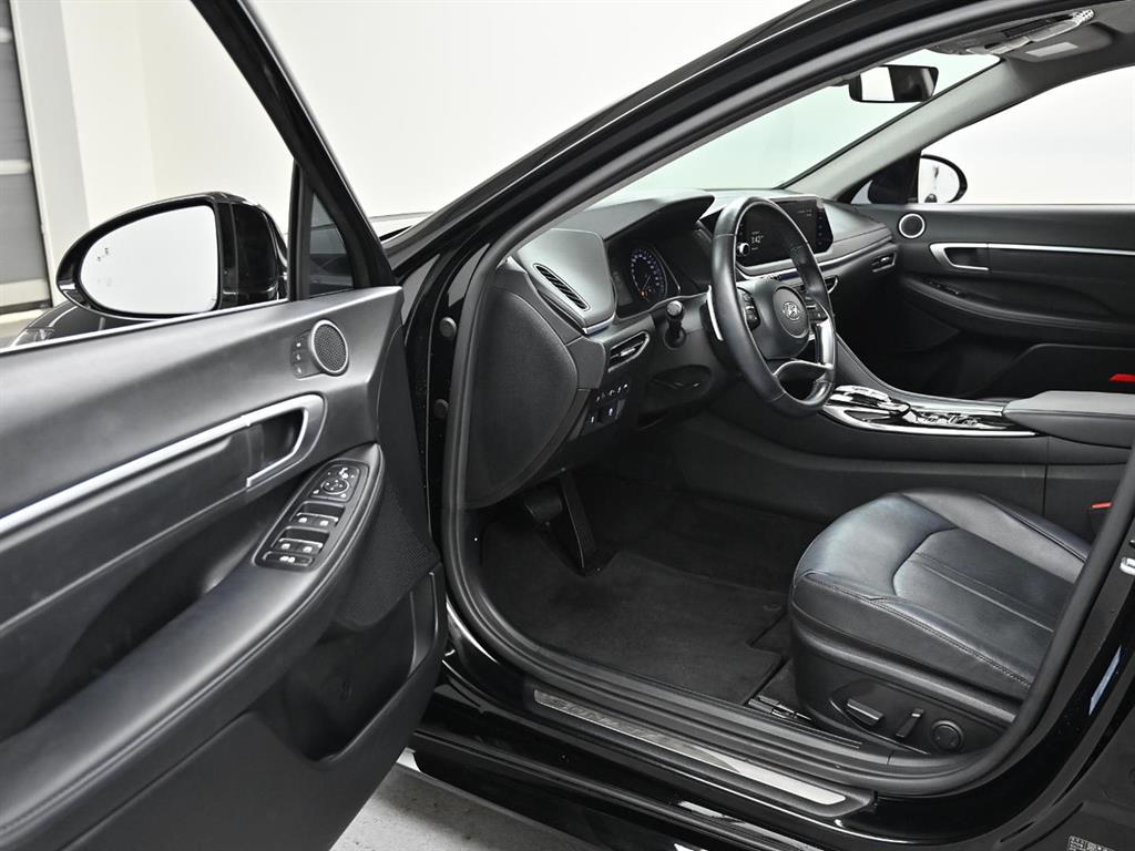 HYUNDAI Sonata - Vista 11