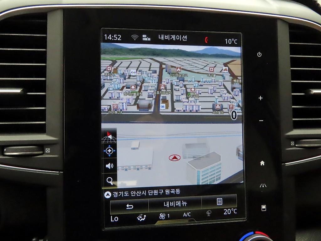 SAMSUNG QM6 - Vista 8