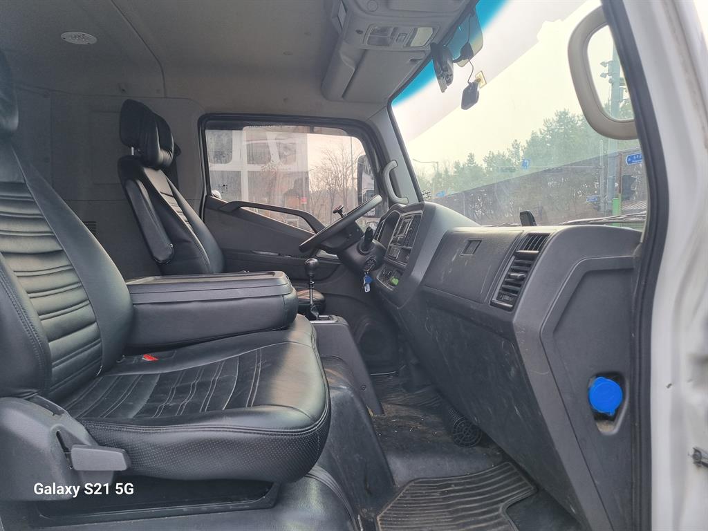 medium and large cargo truck 2018 Blanco - Importación desde Corea - HF Imports Iquique - Foto 19