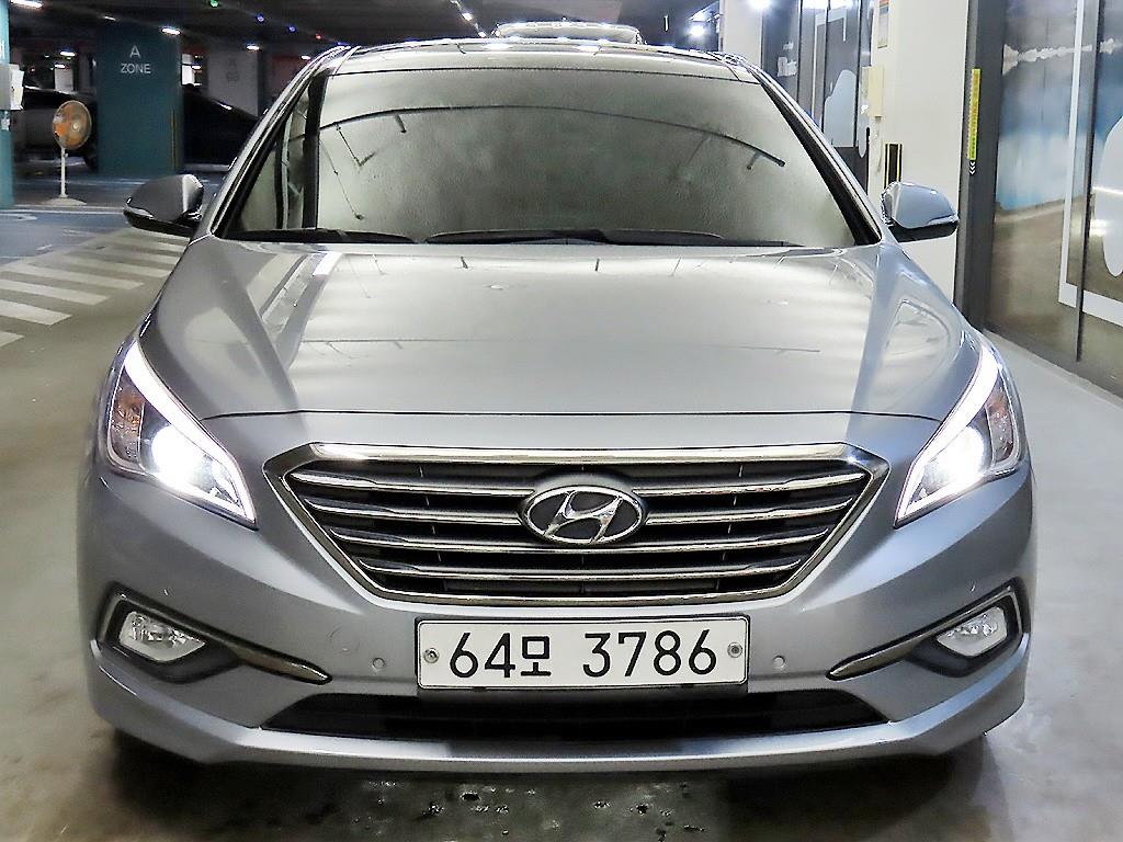 HYUNDAI Sonata - Vista 2