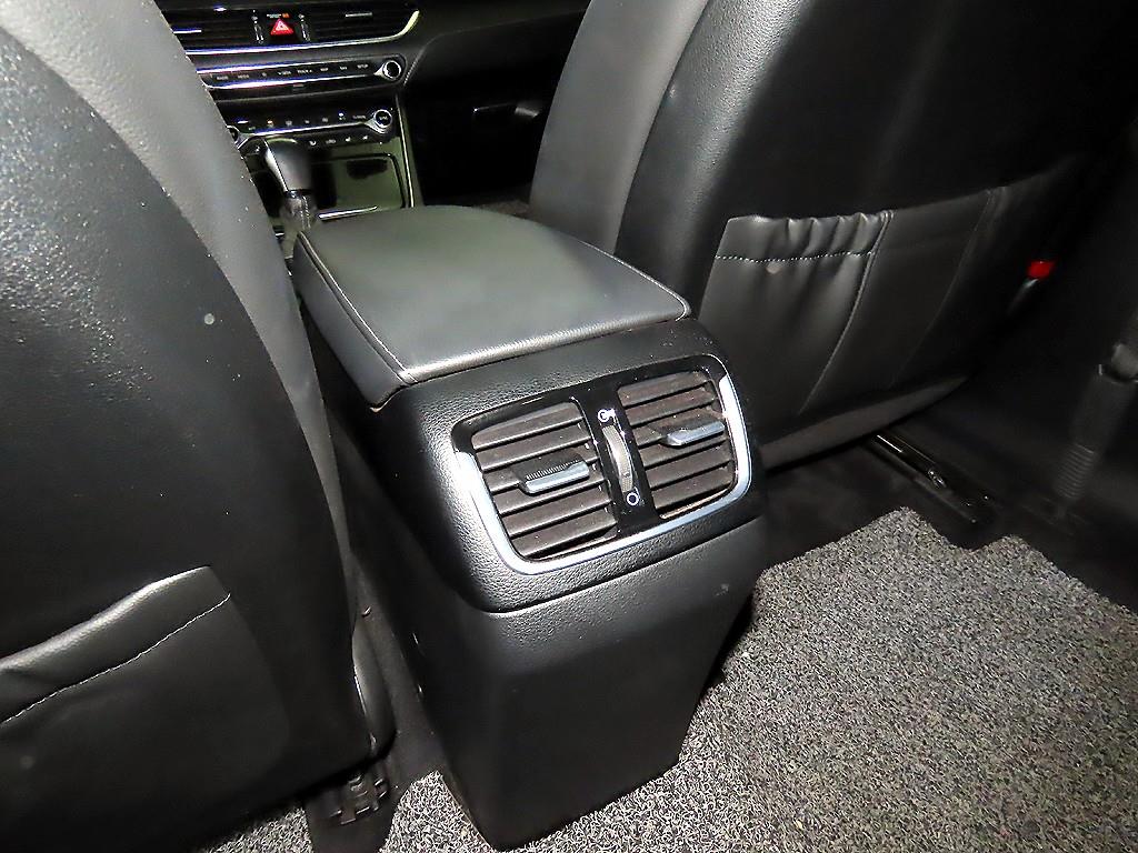 HYUNDAI Grandeur 2018 Negro - Importación desde Corea - HF Imports Iquique - Foto 18