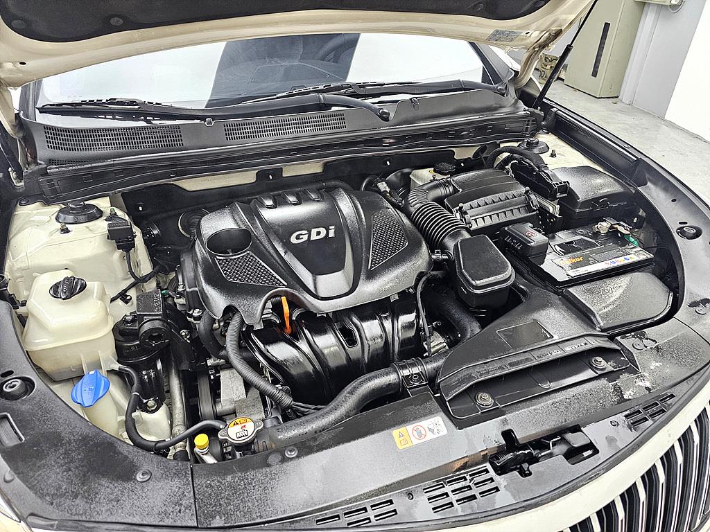 HYUNDAI Grandeur - Vista 6