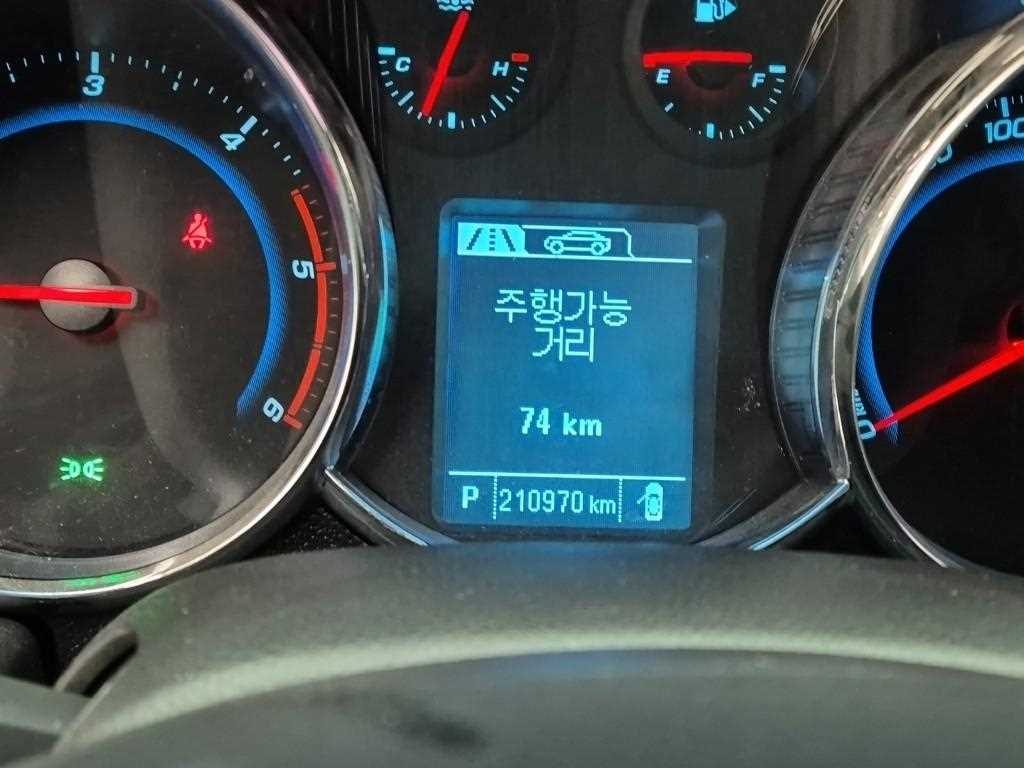 Chevrolet Cruise - Vista 6