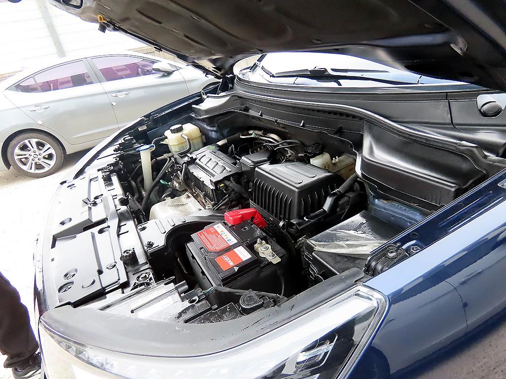 Ssangyong Tivoli 2015 Azul - Importación desde Corea - HF Imports Iquique - Foto 18