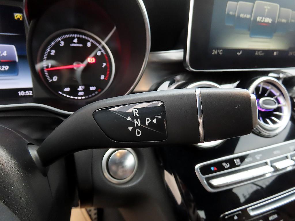 Mercedes Benz C Class 2018 Blanco - Importación desde Corea - HF Imports Iquique - Foto 16