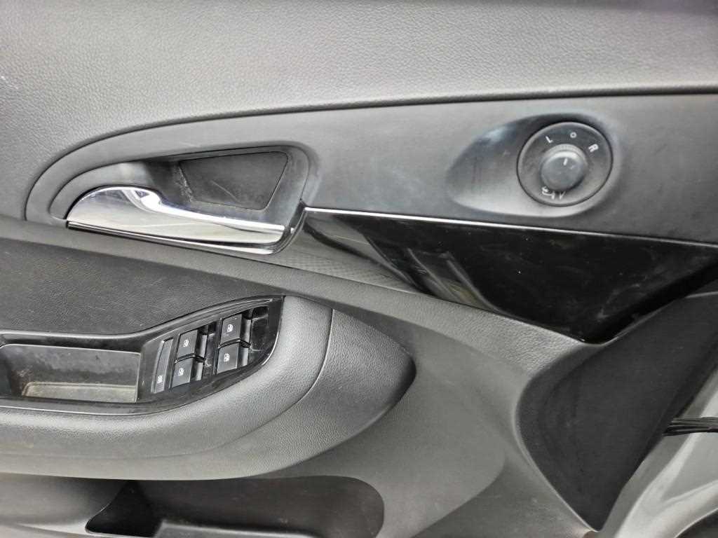 Chevrolet Orlando 2016 Plateado - Importación desde Corea - HF Imports Iquique - Foto 18