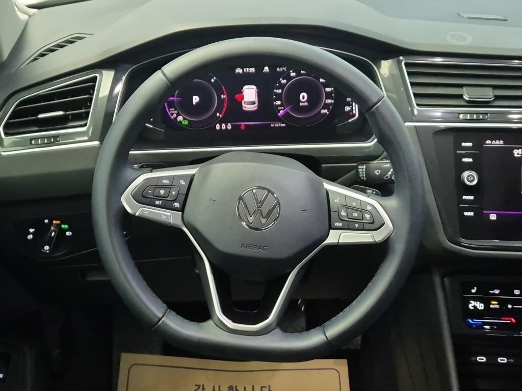 Volkswagen Tiguan - Vista 9