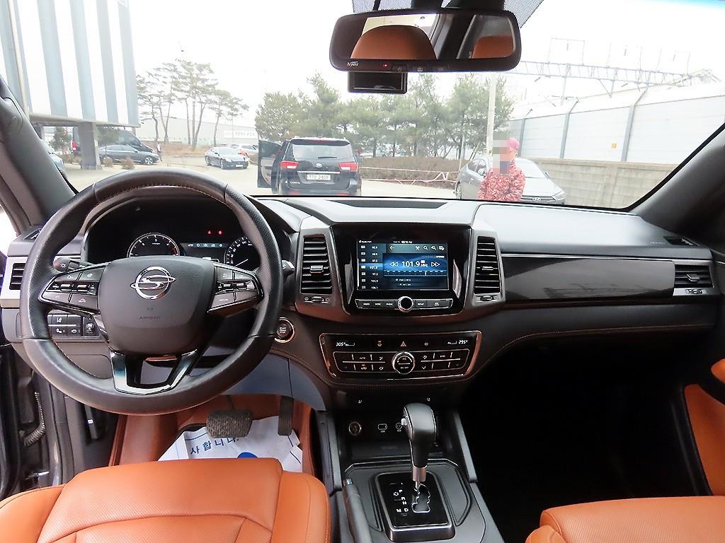 Ssangyong Rexton - Vista 7