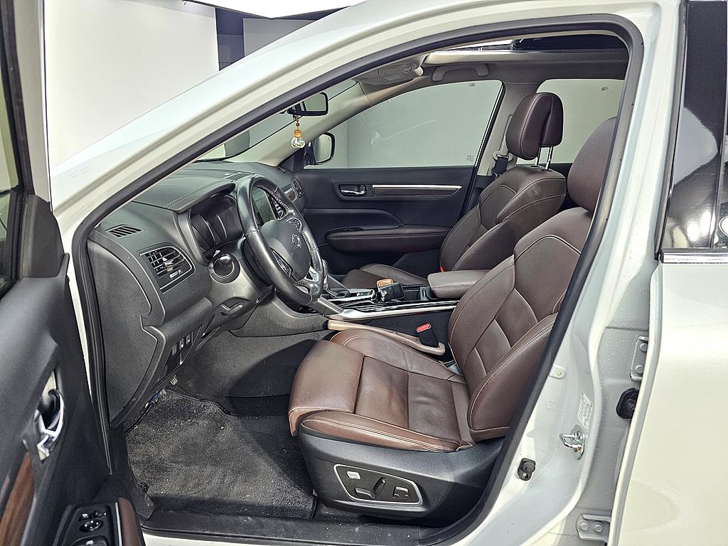 SAMSUNG QM6 - Vista 8