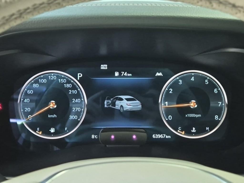 Genesis G70 - Vista 5