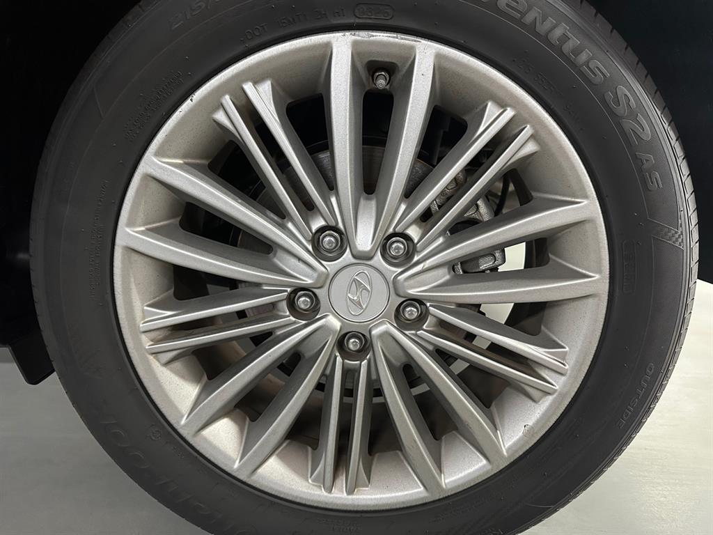 HYUNDAI Kona - Vista 8