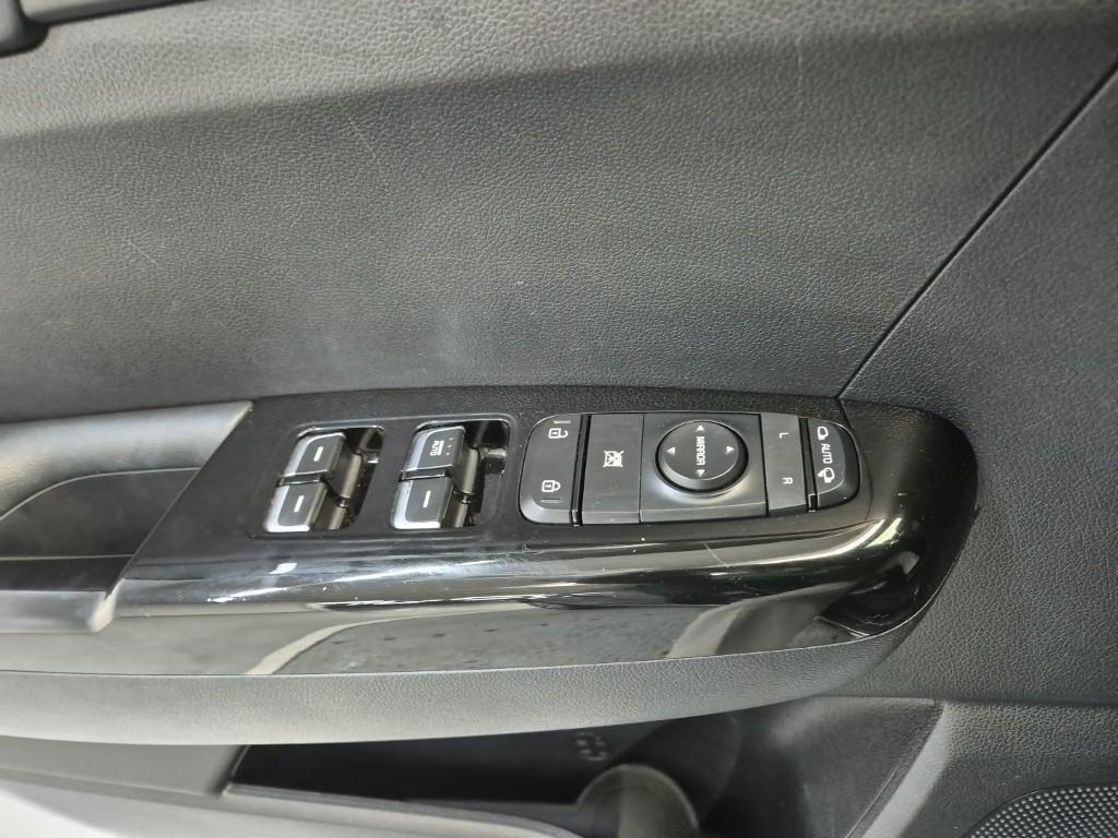 KIA Sportage - Vista 11