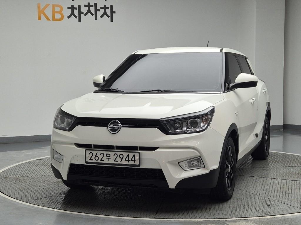 Ssangyong Tivoli 2016 Blanco - Importación desde Corea - HF Imports Iquique - Foto 1