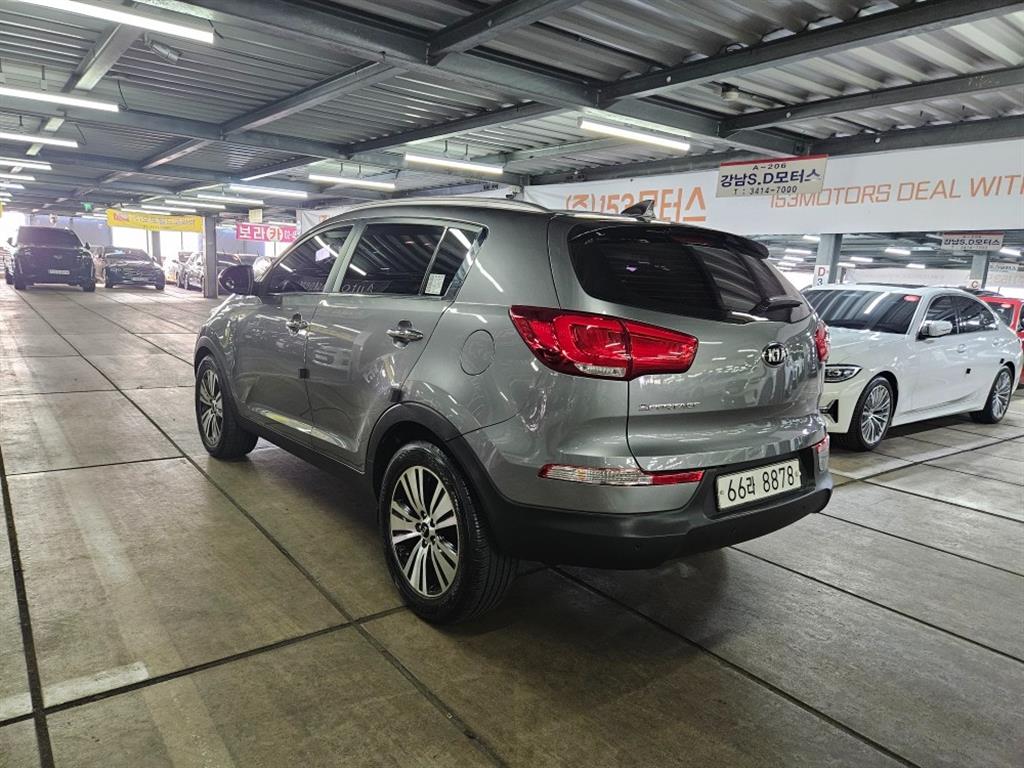 KIA Sportage - Vista 4