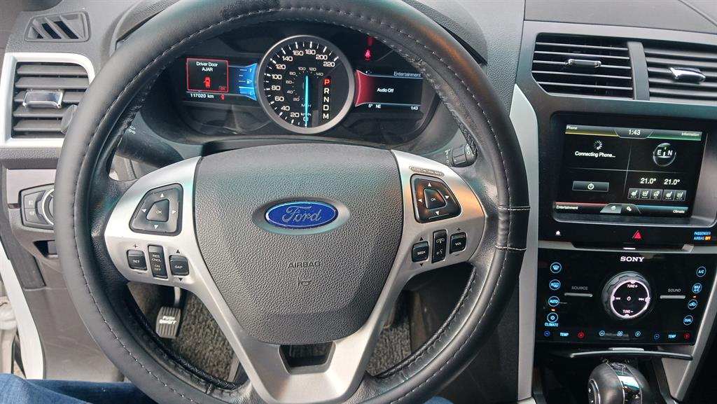 Ford Explorer - Vista 10