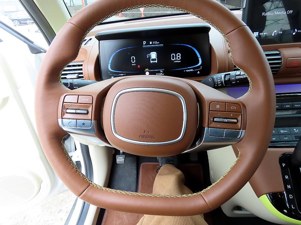 HYUNDAI Casper - Vista 8