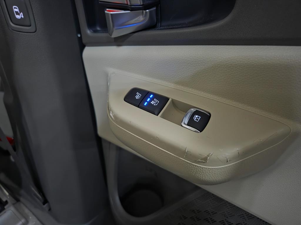 KIA Carnival - Vista 5