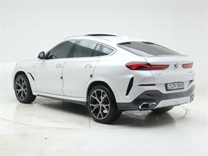 BMW X6 - Vista 8