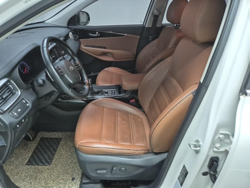 KIA Sorento - Vista 11
