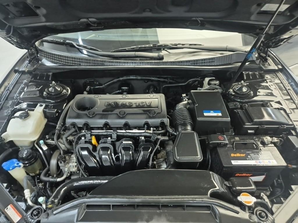 HYUNDAI Grandeur - Vista 5