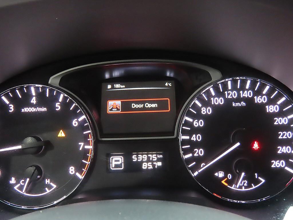 Nissan Altima - Vista 11