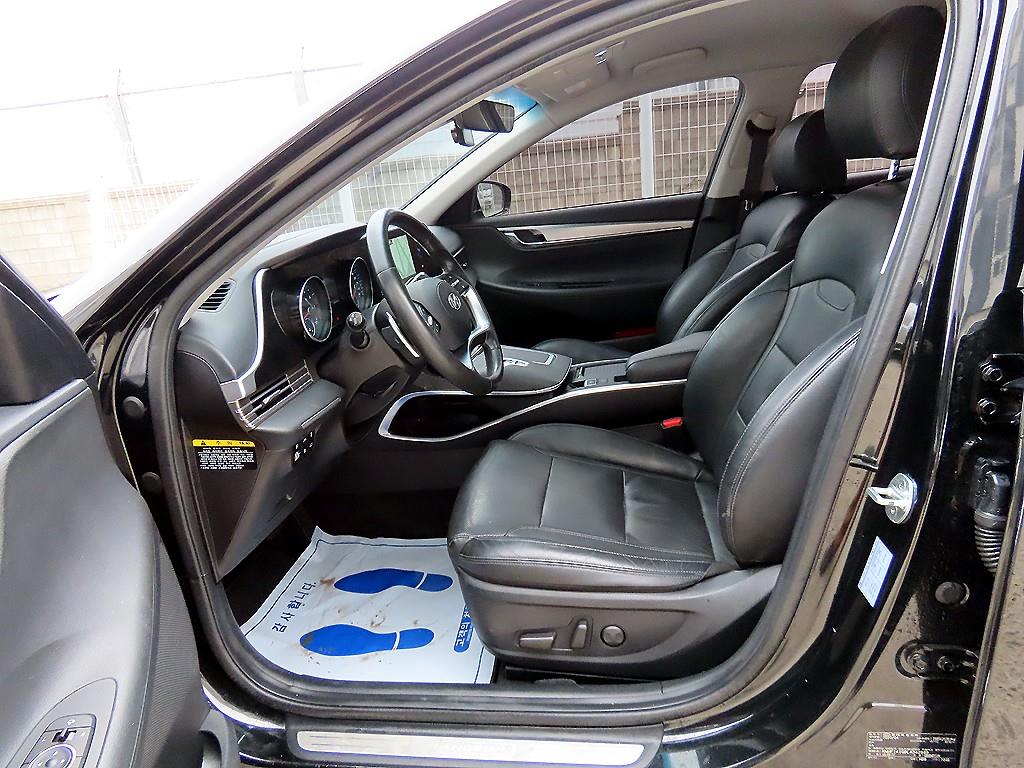 HYUNDAI Grandeur - Vista 5