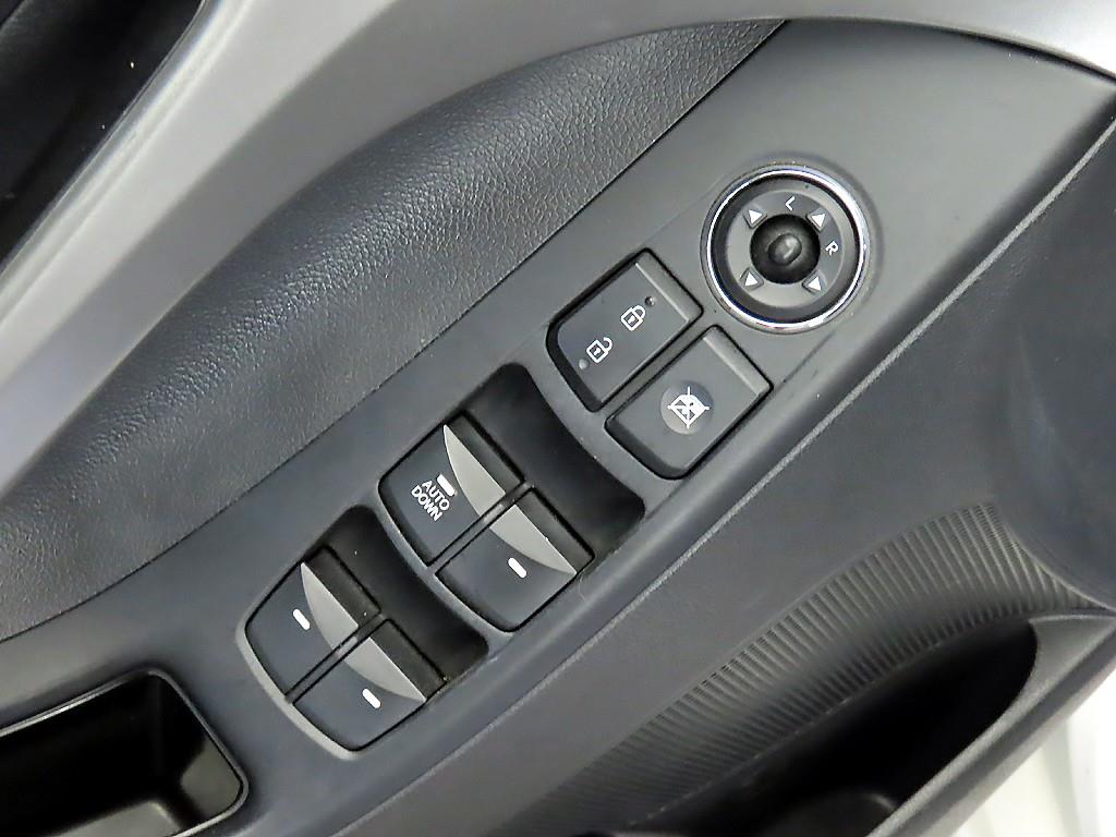 HYUNDAI Avante 2012 Blanco - Importación desde Corea - HF Imports Iquique - Foto 13