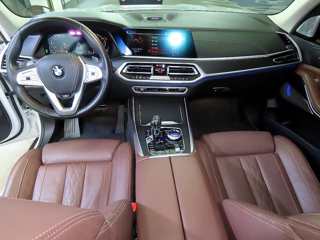 BMW X7 - Vista 10