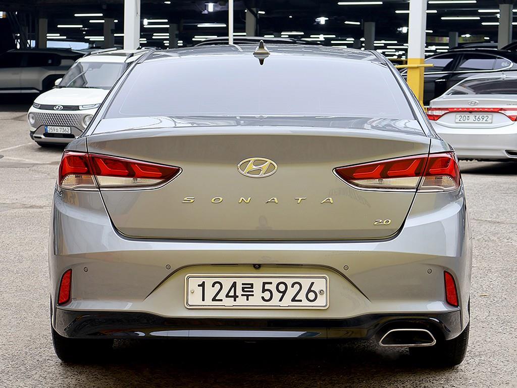 HYUNDAI Sonata - Vista 5