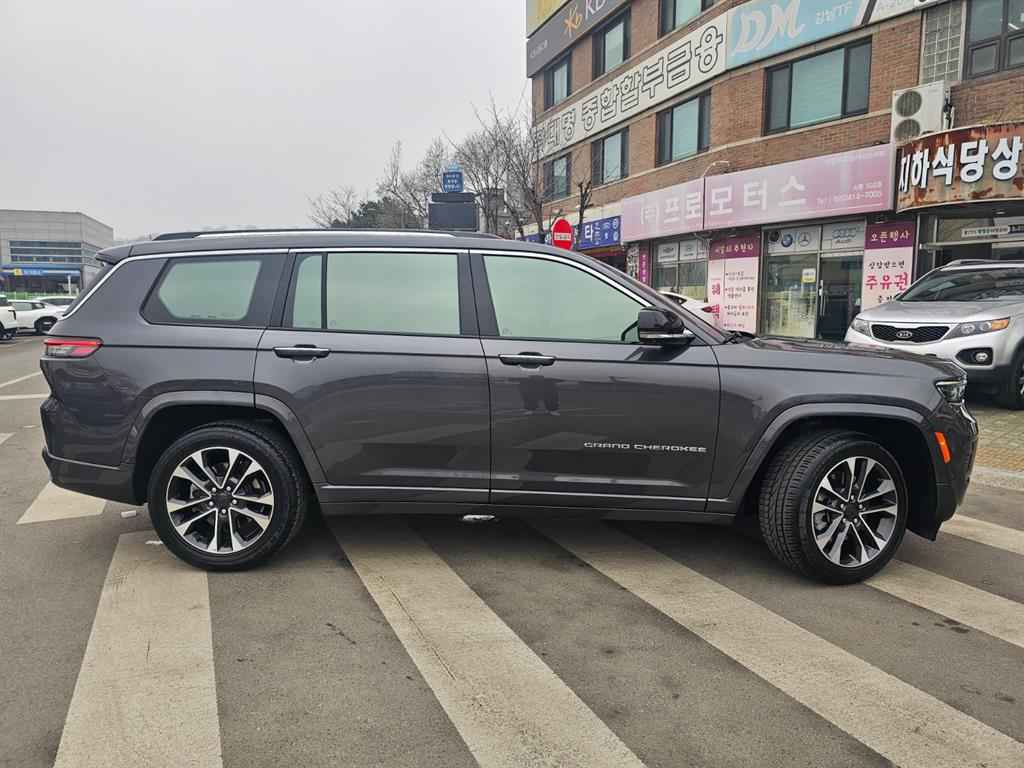 Jeep Cherokee - Vista 7